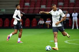 線進攻球員 線進攻球員